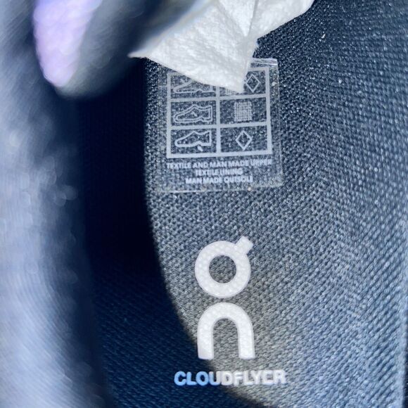 On Running | Women's Cloudflyer 4 | Shark / Pearl | Sz W6 | 71.98092 | Pre-owned - Picture 10 of 13